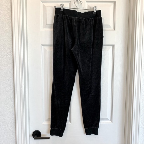 Victoria’s Secret Black Velour Bow-Front Jogger Pants - Picture 7 of 8